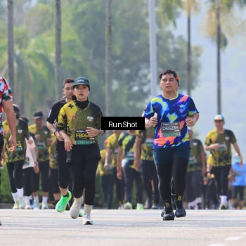 Runner Photo 7051310