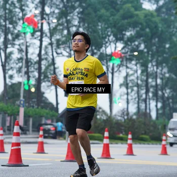 Runner Photo 7051313