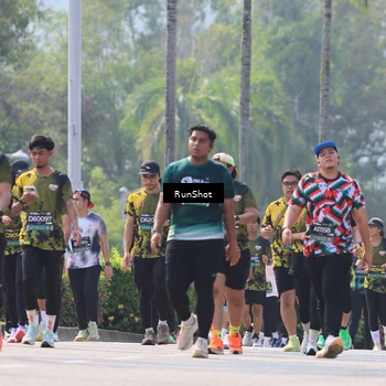 Runner Photo 7051314