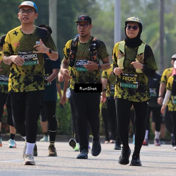 Runner Photo 7051344