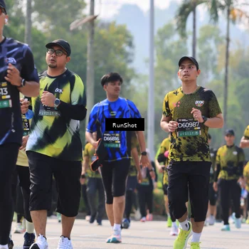Runner Photo 7051350