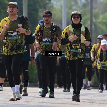 Runner Photo 7051352