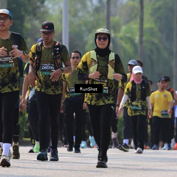Runner Photo 7051367