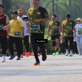 Runner Photo 7051371