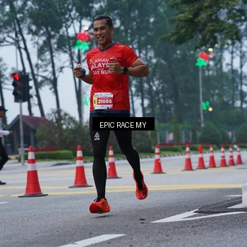 Runner Photo 7051374