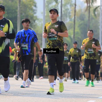 Runner Photo 7051377