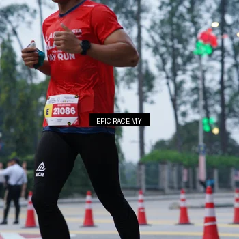 Runner Photo 7051378
