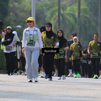 Runner Photo 7051413