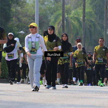 Runner Photo 7051414