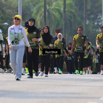 Runner Photo 7051417