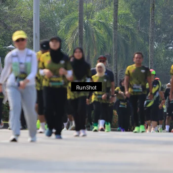 Runner Photo 7051425
