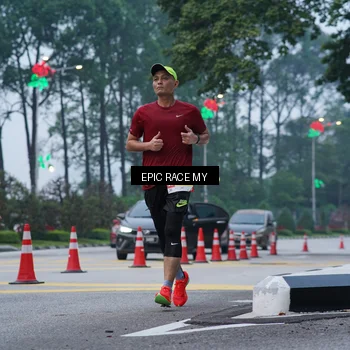 Runner Photo 7051428