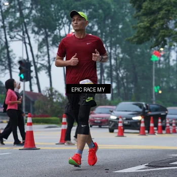 Runner Photo 7051435