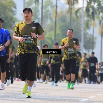Runner Photo 7051447