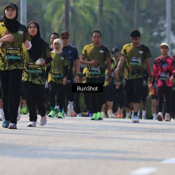 Runner Photo 7051449