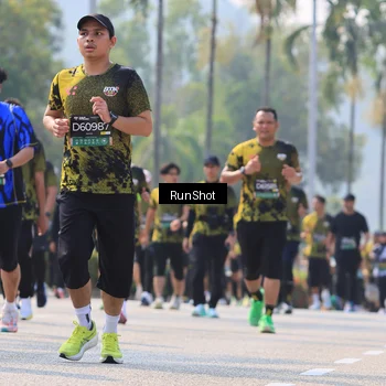 Runner Photo 7051456
