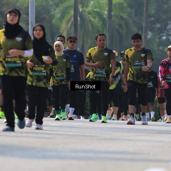 Runner Photo 7051457
