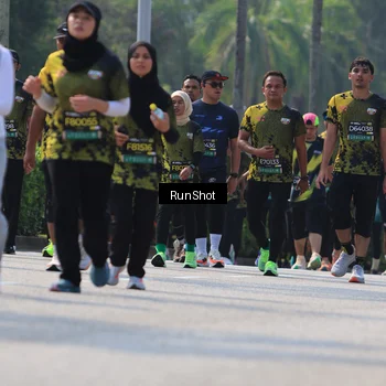 Runner Photo 7051464