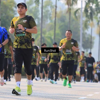 Runner Photo 7051467