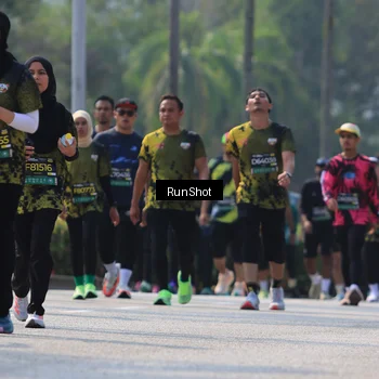 Runner Photo 7051474