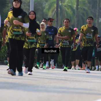 Runner Photo 7051476