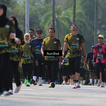 Runner Photo 7051488