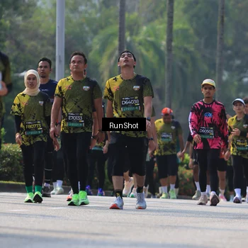 Runner Photo 7051497