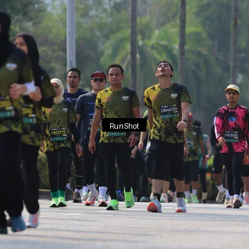 Runner Photo 7051498