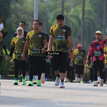 Runner Photo 7051504