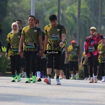 Runner Photo 7051510