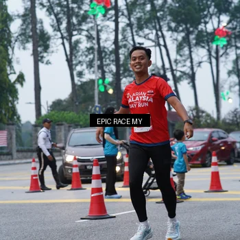 Runner Photo 7051518