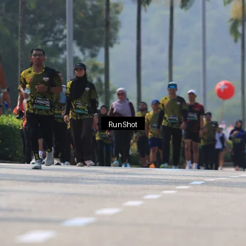 Runner Photo 7051548