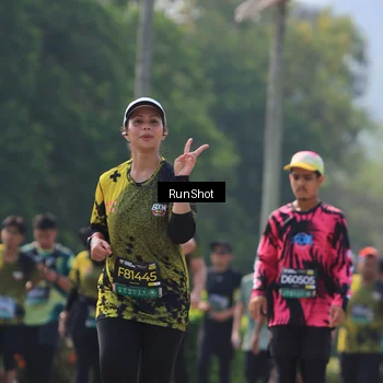 Runner Photo 7051557