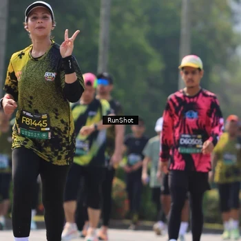 Runner Photo 7051567