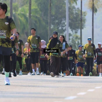 Runner Photo 7051573