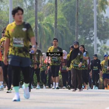 Runner Photo 7051580