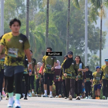 Runner Photo 7051582