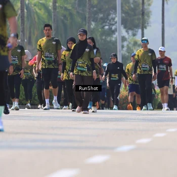 Runner Photo 7051583