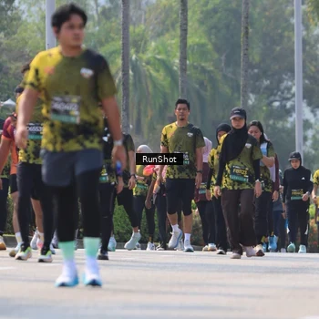 Runner Photo 7051585