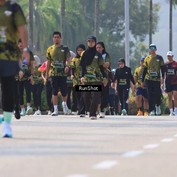 Runner Photo 7051589