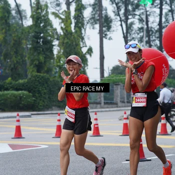 Runner Photo 7051590