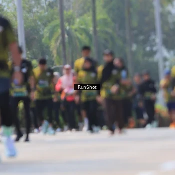 Runner Photo 7051596