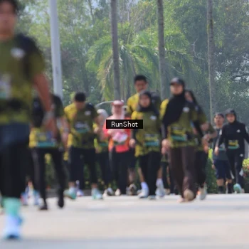Runner Photo 7051597