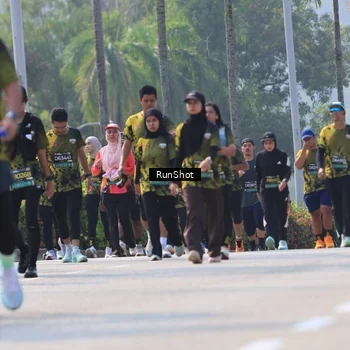 Runner Photo 7051599