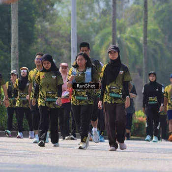 Runner Photo 7051618