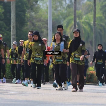 Runner Photo 7051627