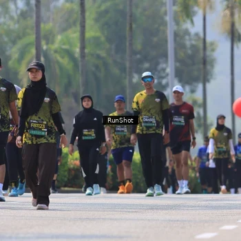 Runner Photo 7051631