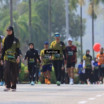 Runner Photo 7051637