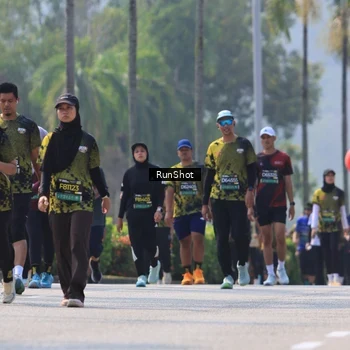 Runner Photo 7051641