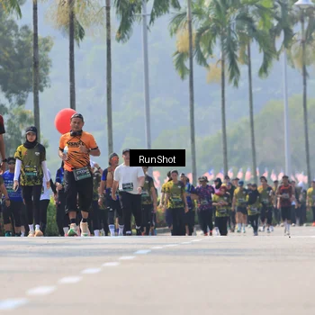 Runner Photo 7051661